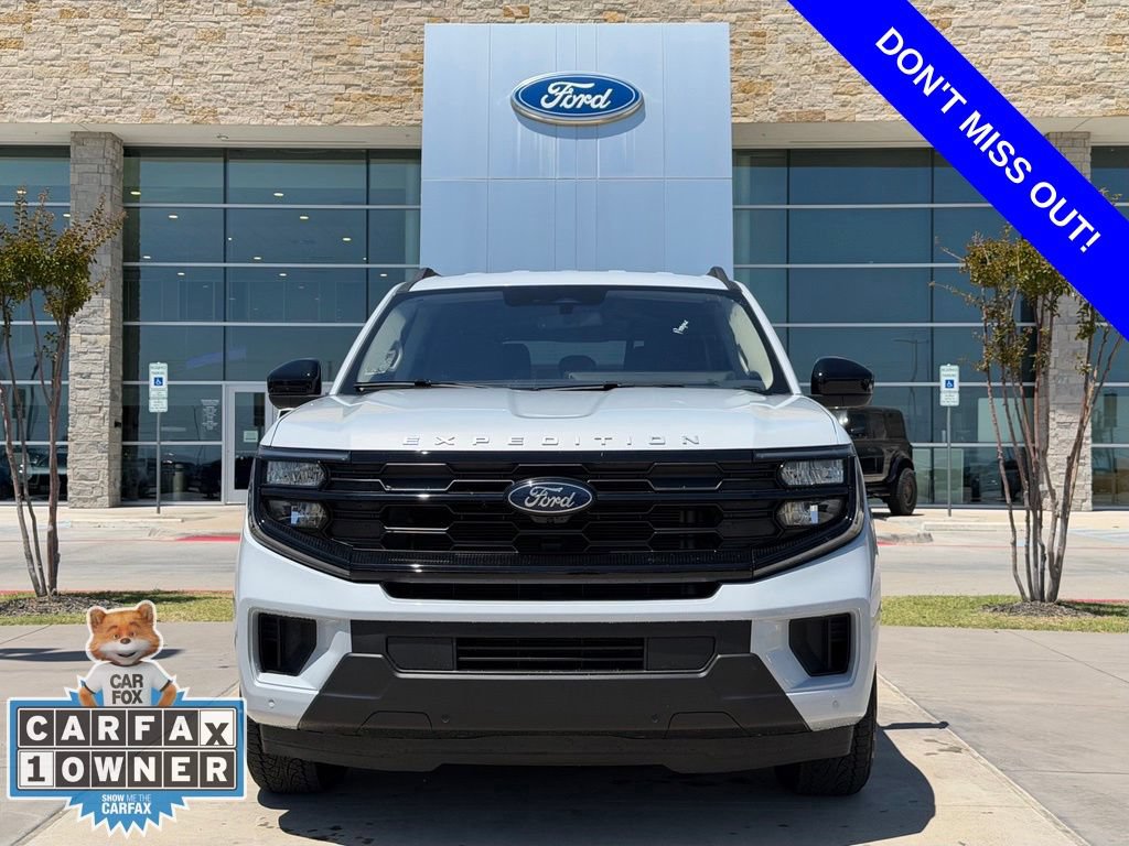 Used 2025 Ford Expedition Max Active AWD/4WD image 2