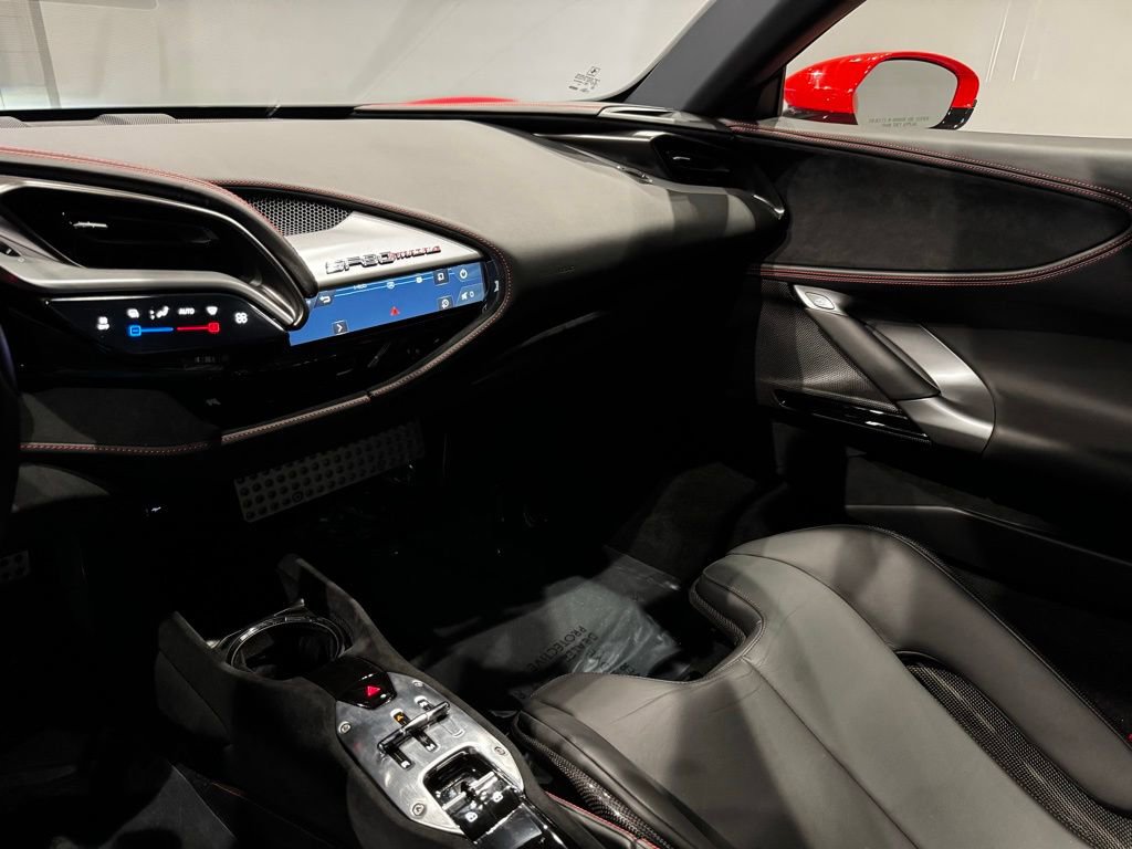 Used 2023 Ferrari SF90 Stradale image 32