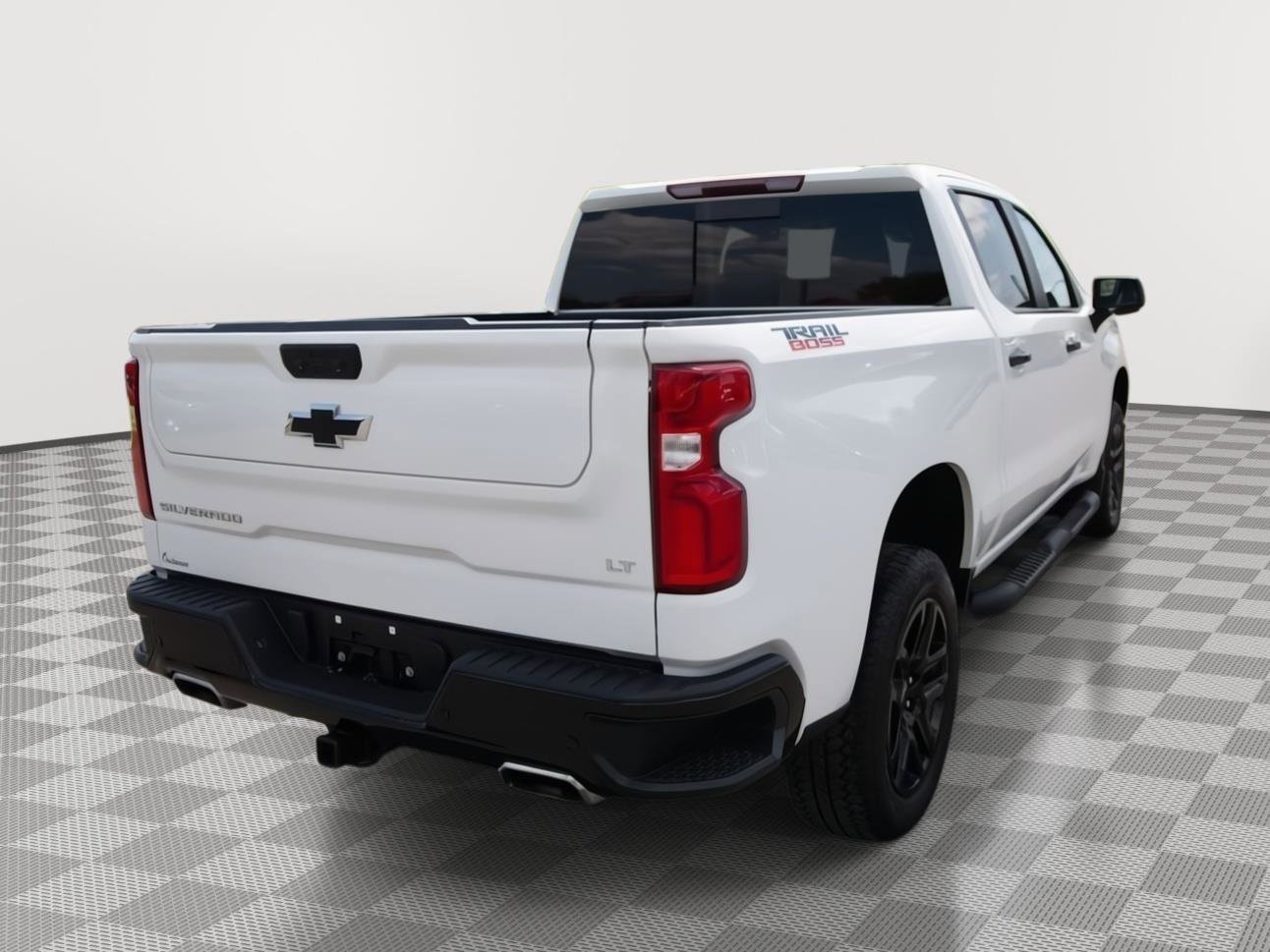 Used 2025 Chevrolet Silverado 1500 LT Trail Boss w/ Convenience Package II AWD/4WD image 5