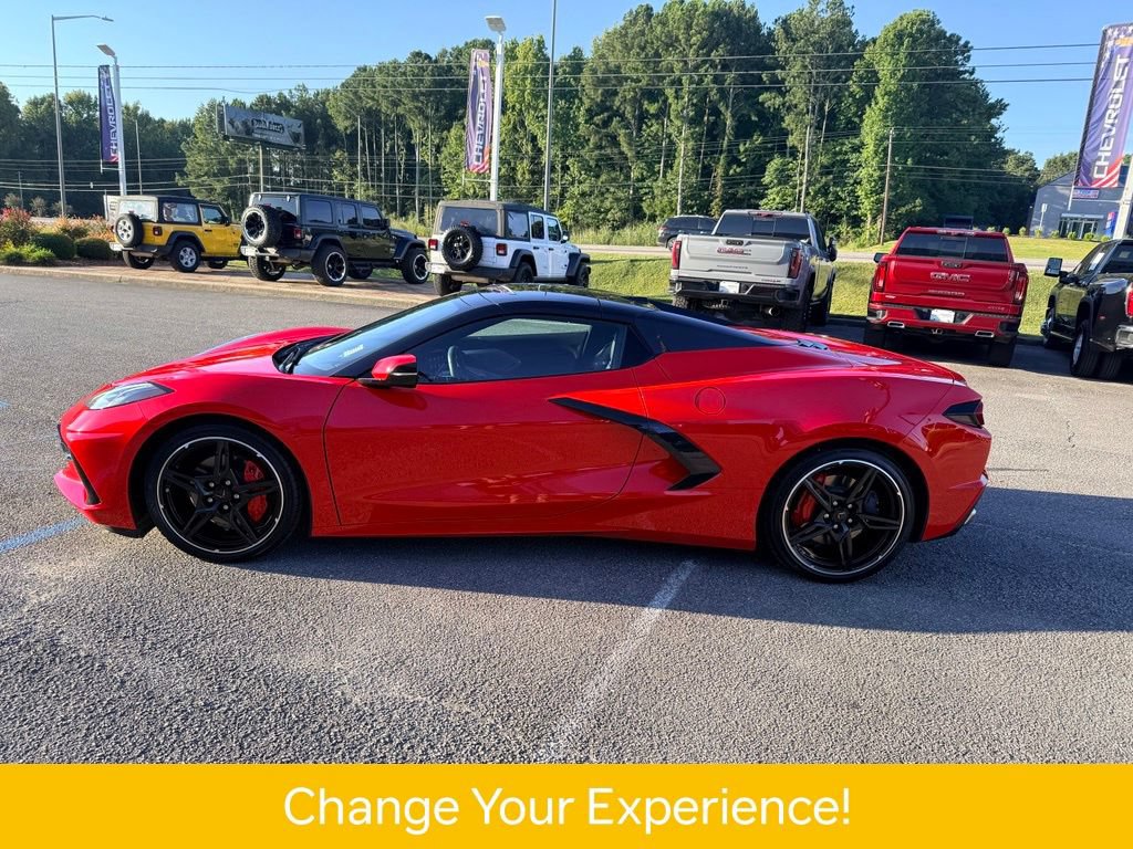 Used 2022 Chevrolet Corvette Stingray Preferred Conv w/ Battery Protection Package RWD image 4