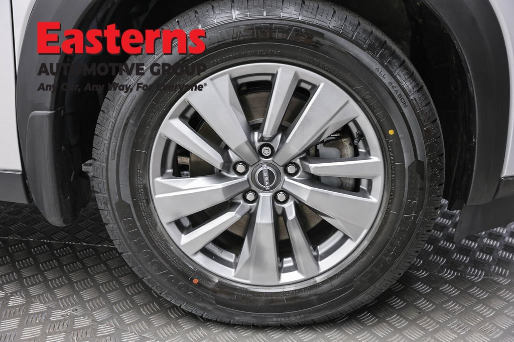 Used 2023 Nissan Pathfinder S AWD/4WD image 31