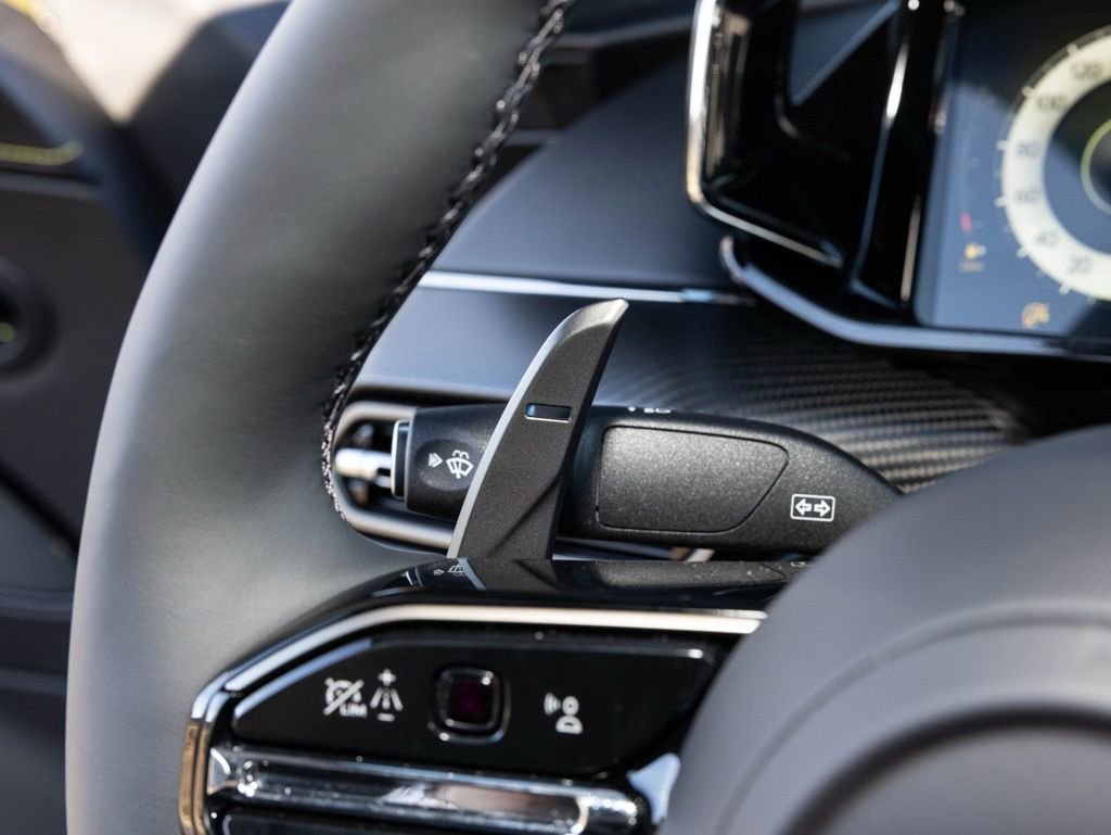 New 2026 Aston Martin V8 Vantage S image 36