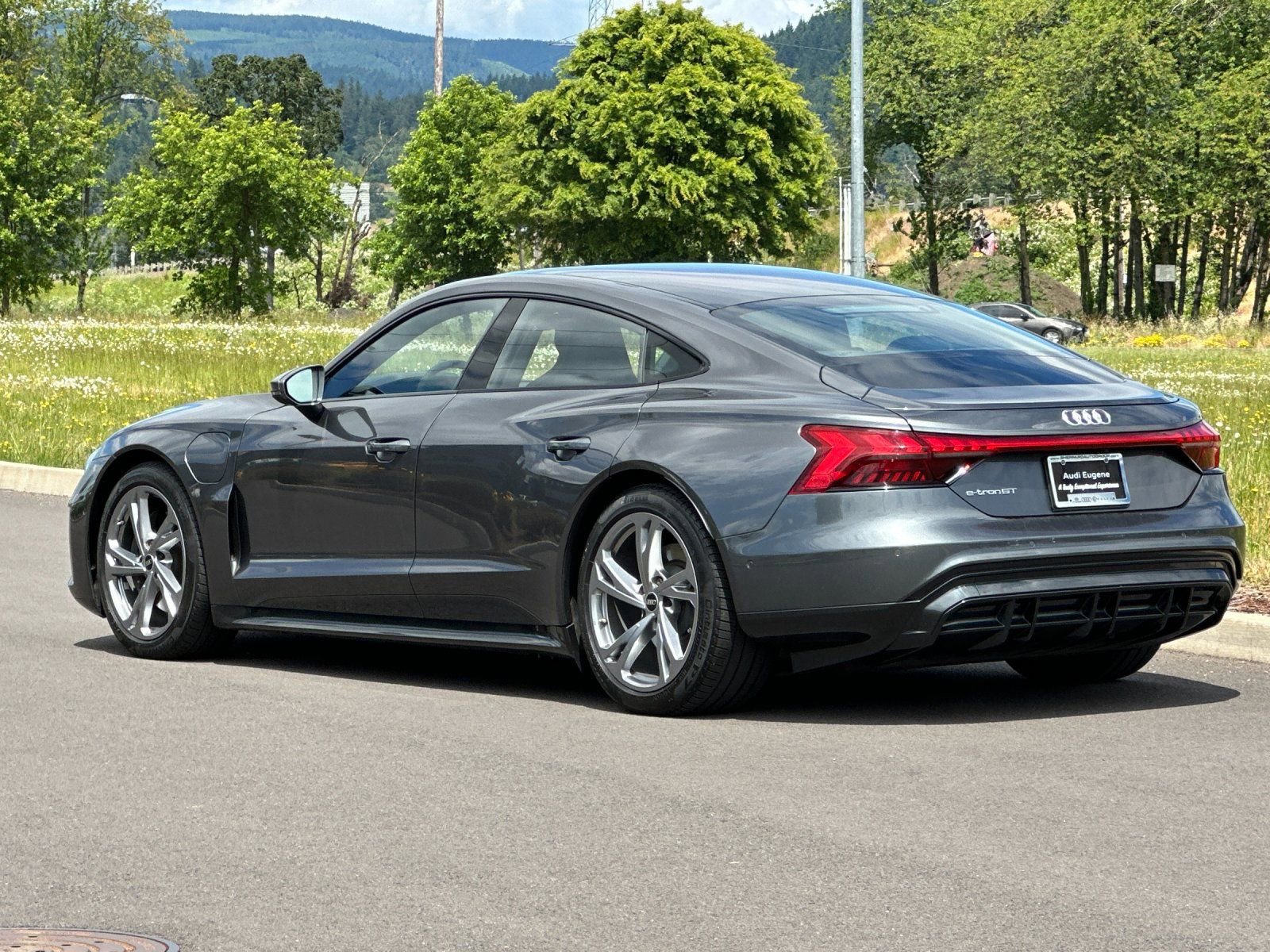 Used 2023 Audi e-tron GT Prestige w/ Prestige Package AWD/4WD image 5