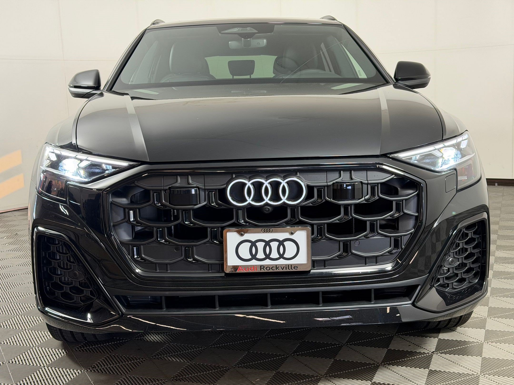 New 2027 Audi Q8 Premium Plus AWD/4WD image 6