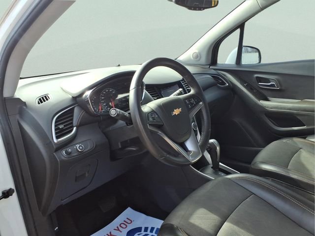 Used 2021 Chevrolet Trax LT w/ LT Convenience Package image 11