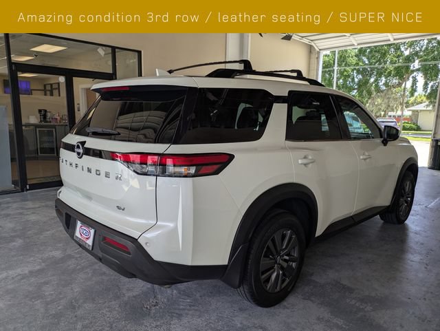 Used 2024 Nissan Pathfinder SV FWD image 4