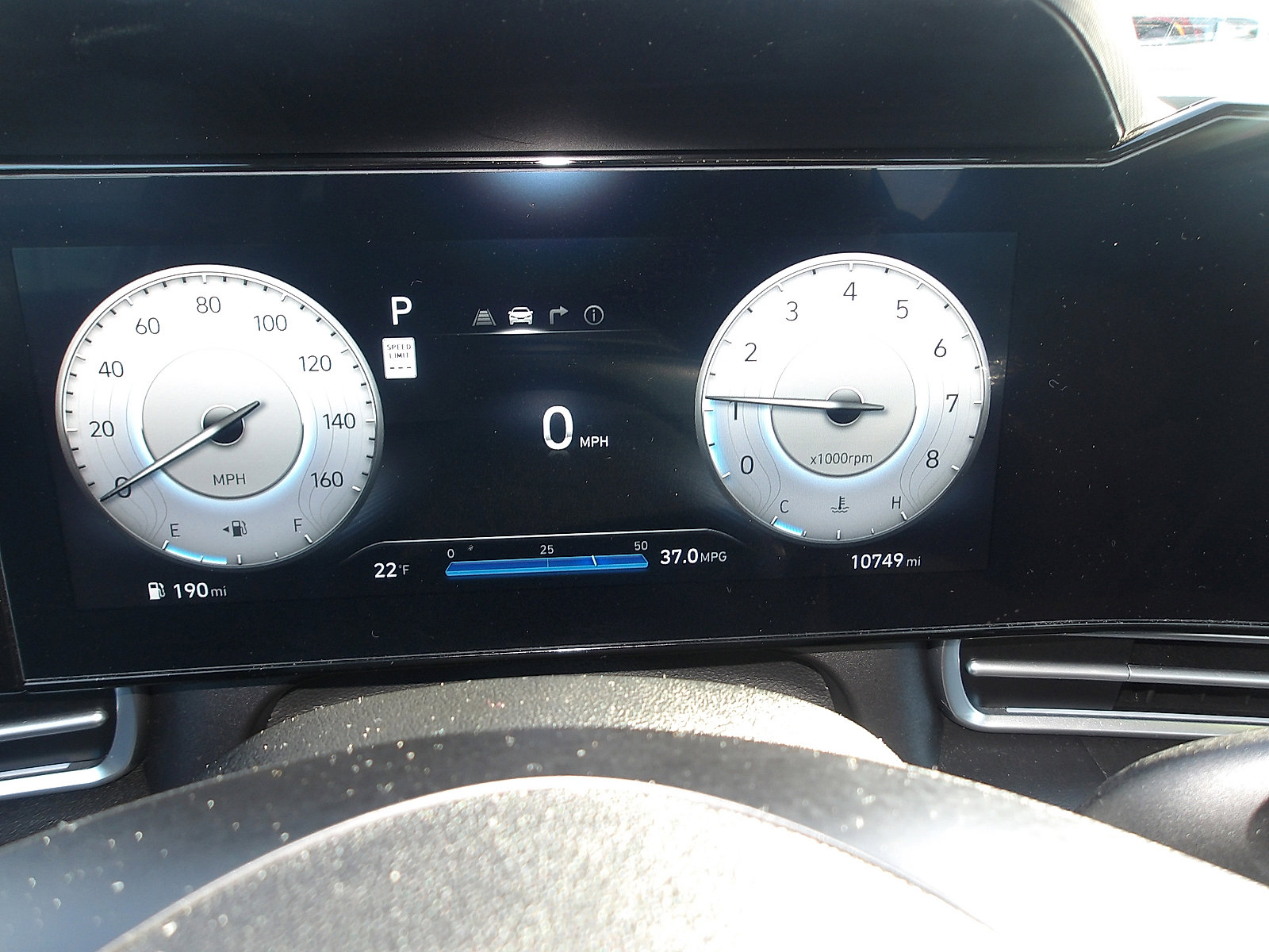 Certified 2024 Hyundai Elantra SEL image 17