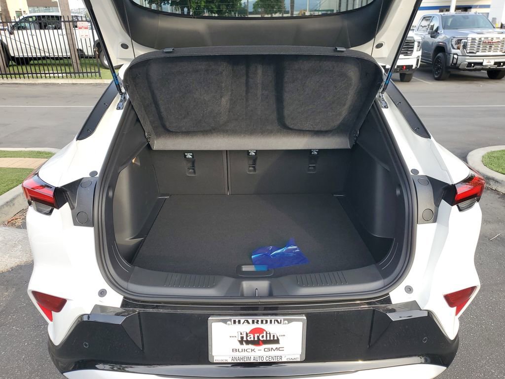 New 2026 Buick Envista Sport Touring image 7