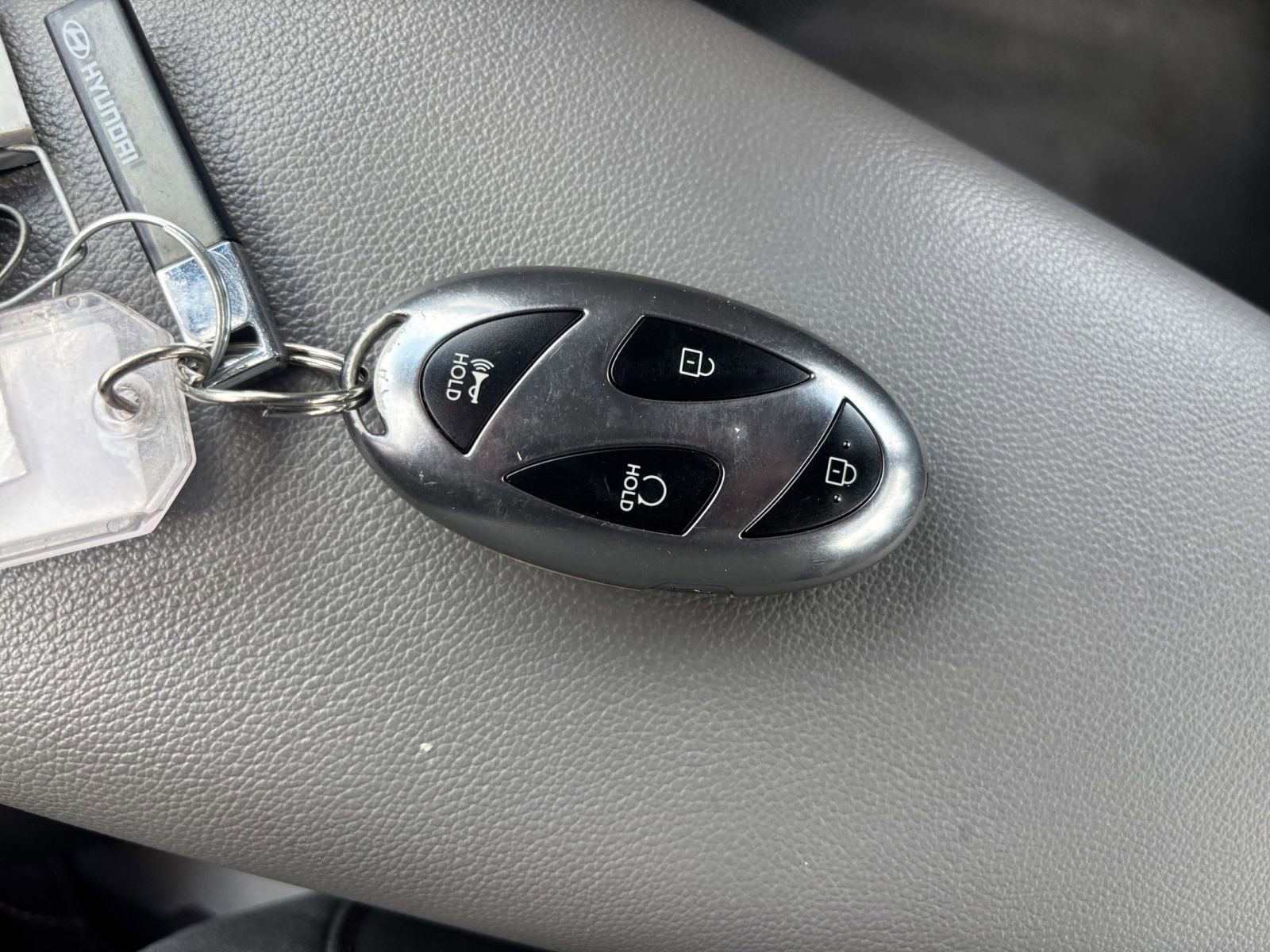 Used 2025 Hyundai Elantra SEL image 24