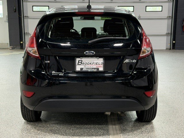 Used 2016 Ford Fiesta SE w/ Cold Weather Package FWD image 4