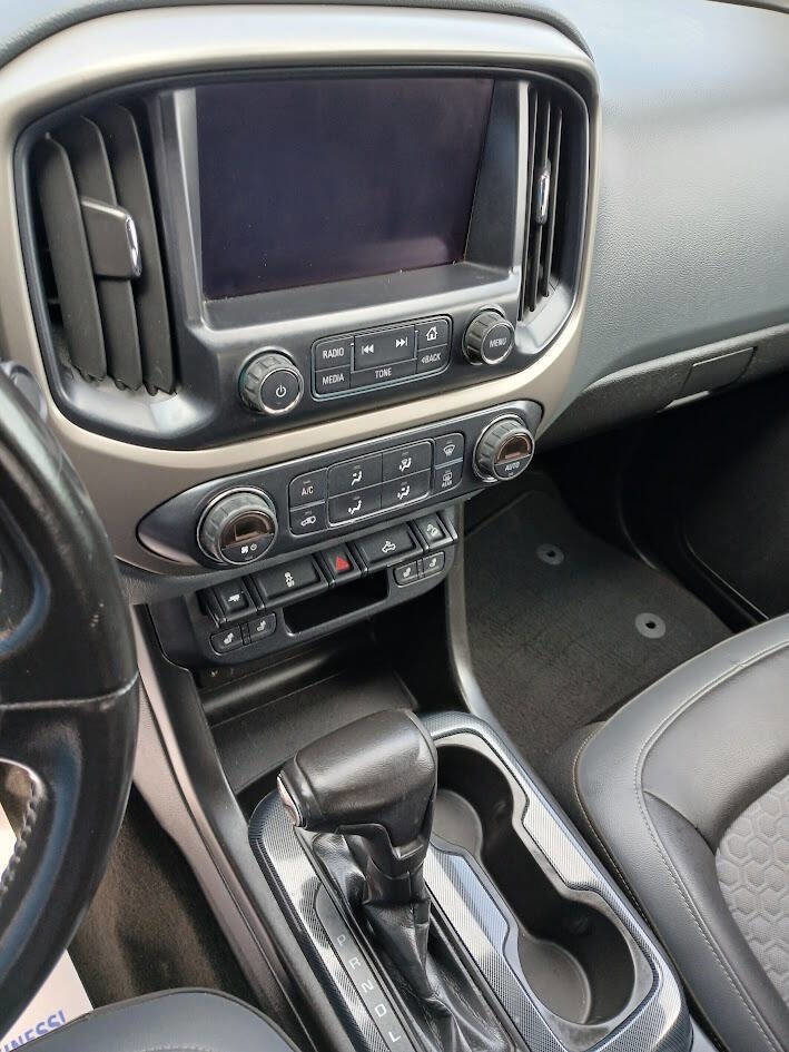 Used 2017 Chevrolet Colorado Z71 image 16