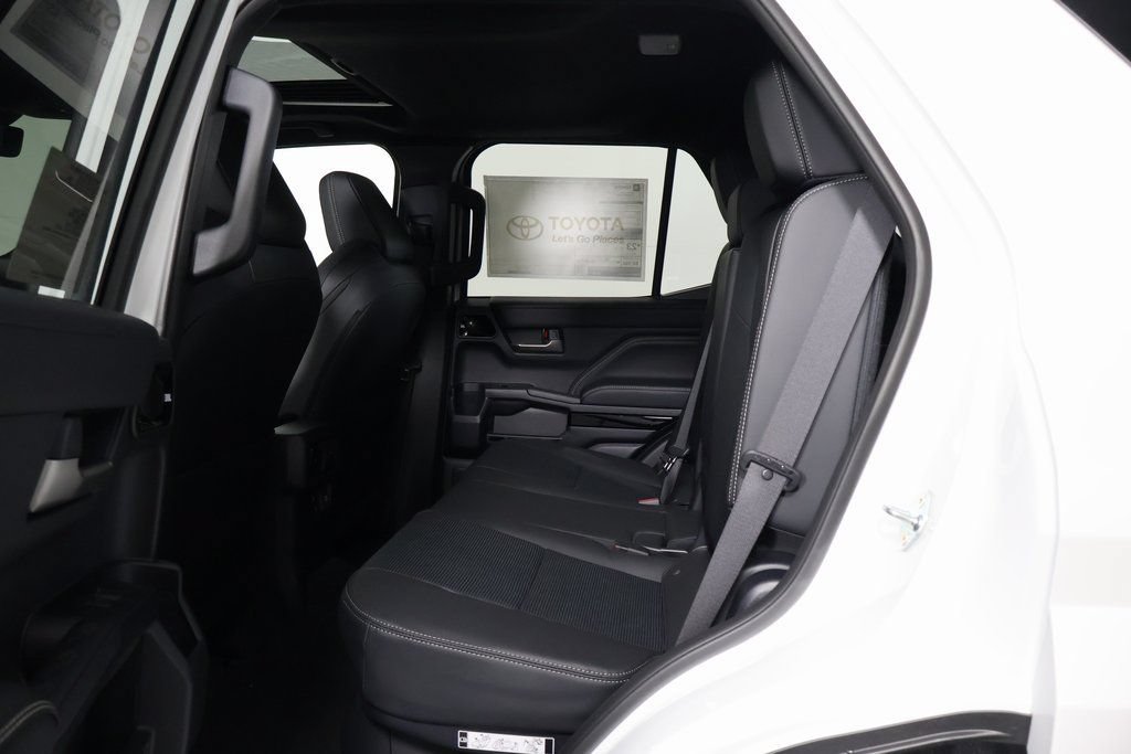 Used 2026 Toyota 4Runner Limited w/ Tow Technology Package AWD/4WD image 6