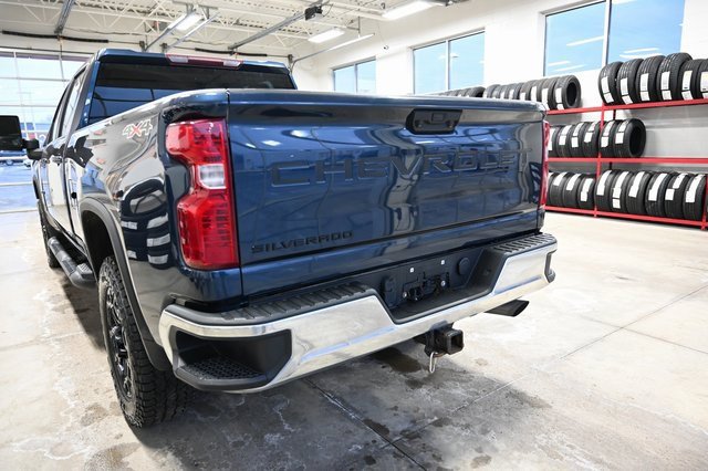 Used 2022 Chevrolet Silverado 2500 LT w/ Convenience Package image 7