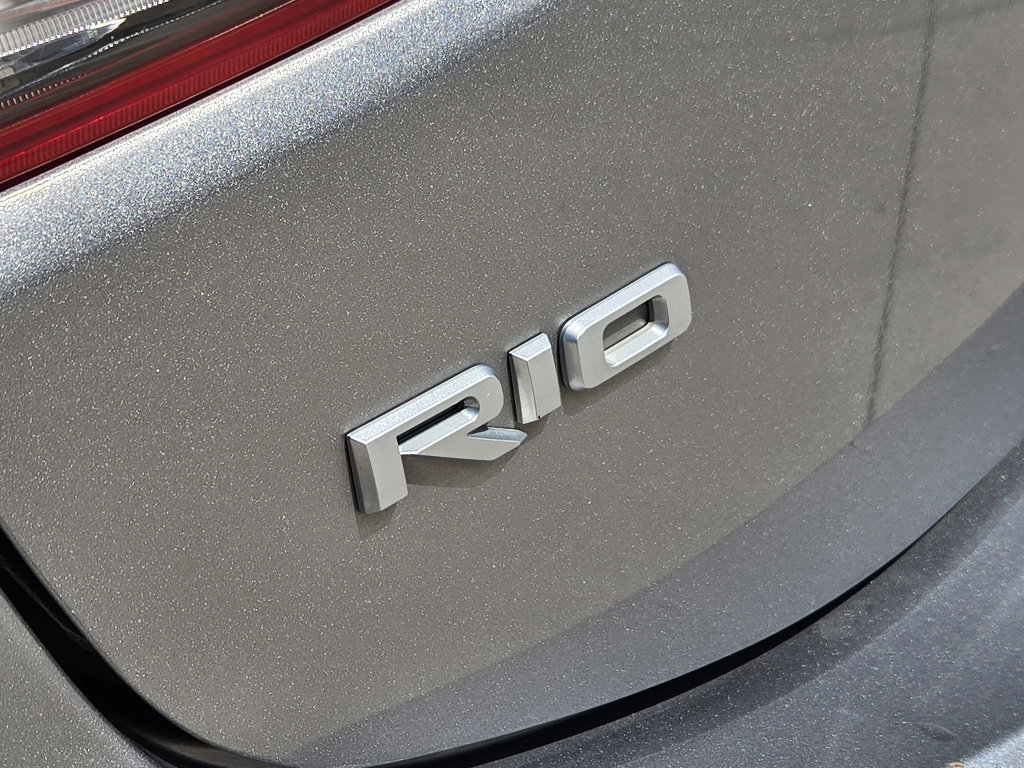 Used 2023 Kia Rio S image 16