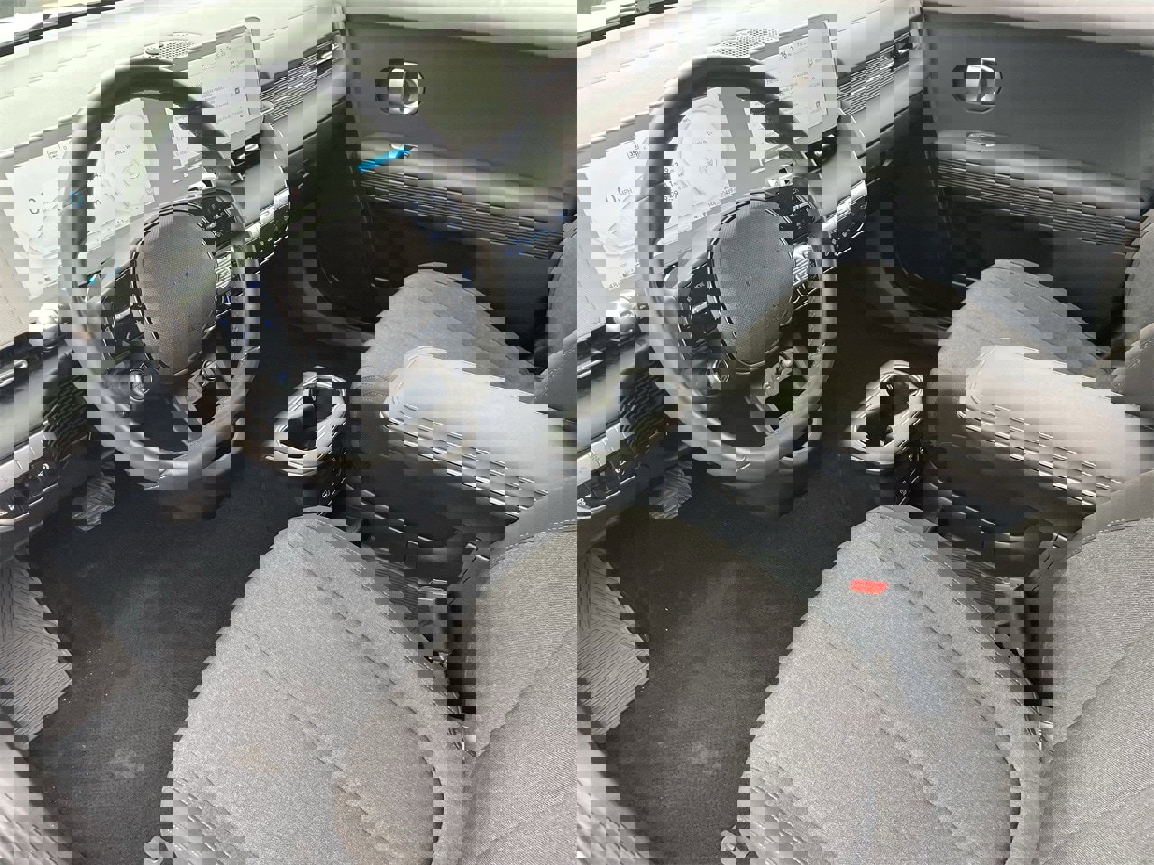 Used 2022 Hyundai Ioniq 5 SE w/ Cargo Package image 23