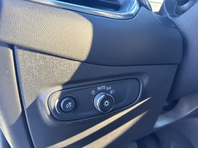 Used 2023 Chevrolet Equinox LS w/ LS Convenience Package image 12