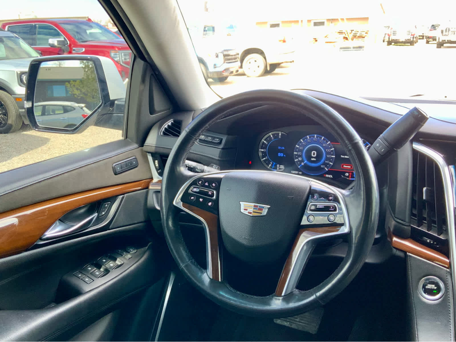 Used 2020 Cadillac Escalade ESV Luxury AWD/4WD image 36
