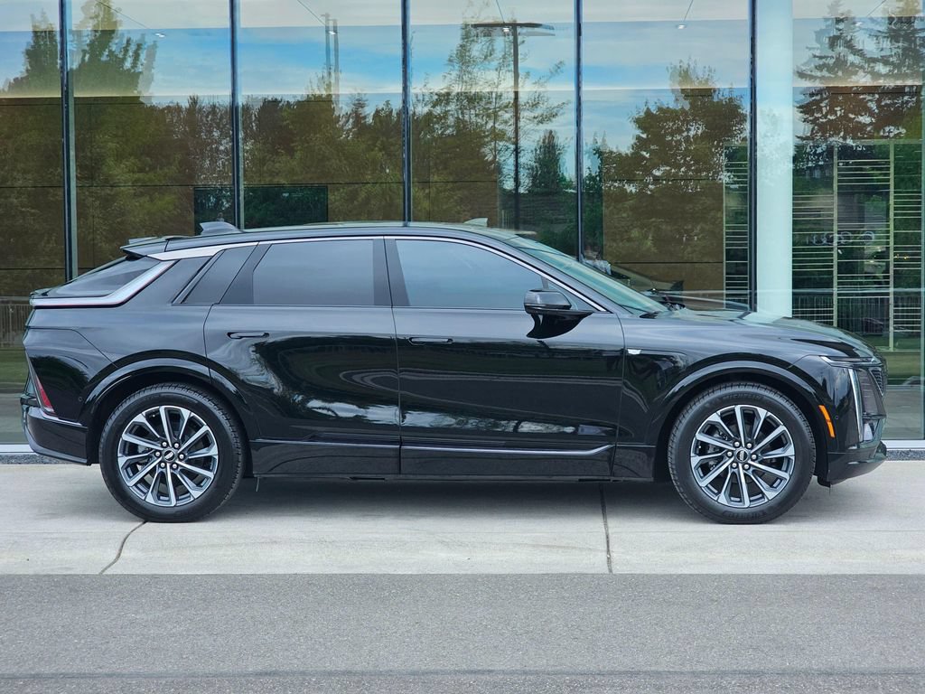 Certified 2024 Cadillac Lyriq Sport AWD/4WD image 6