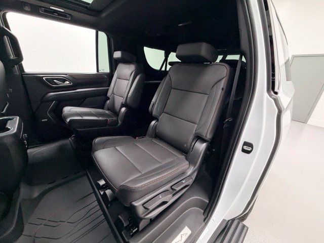 Certified 2024 Chevrolet Suburban High Country AWD/4WD image 24
