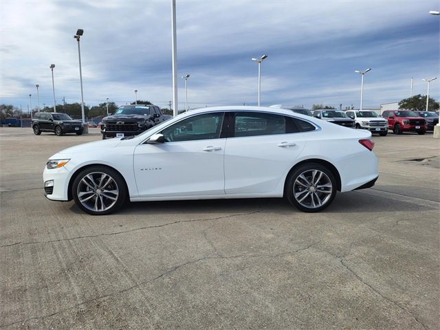 Used 2024 Chevrolet Malibu LT image 2