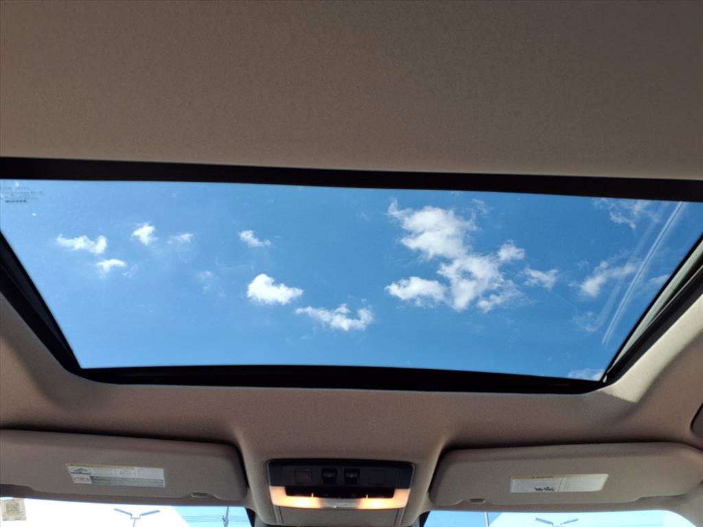 New 2026 Nissan Rogue SV image 5