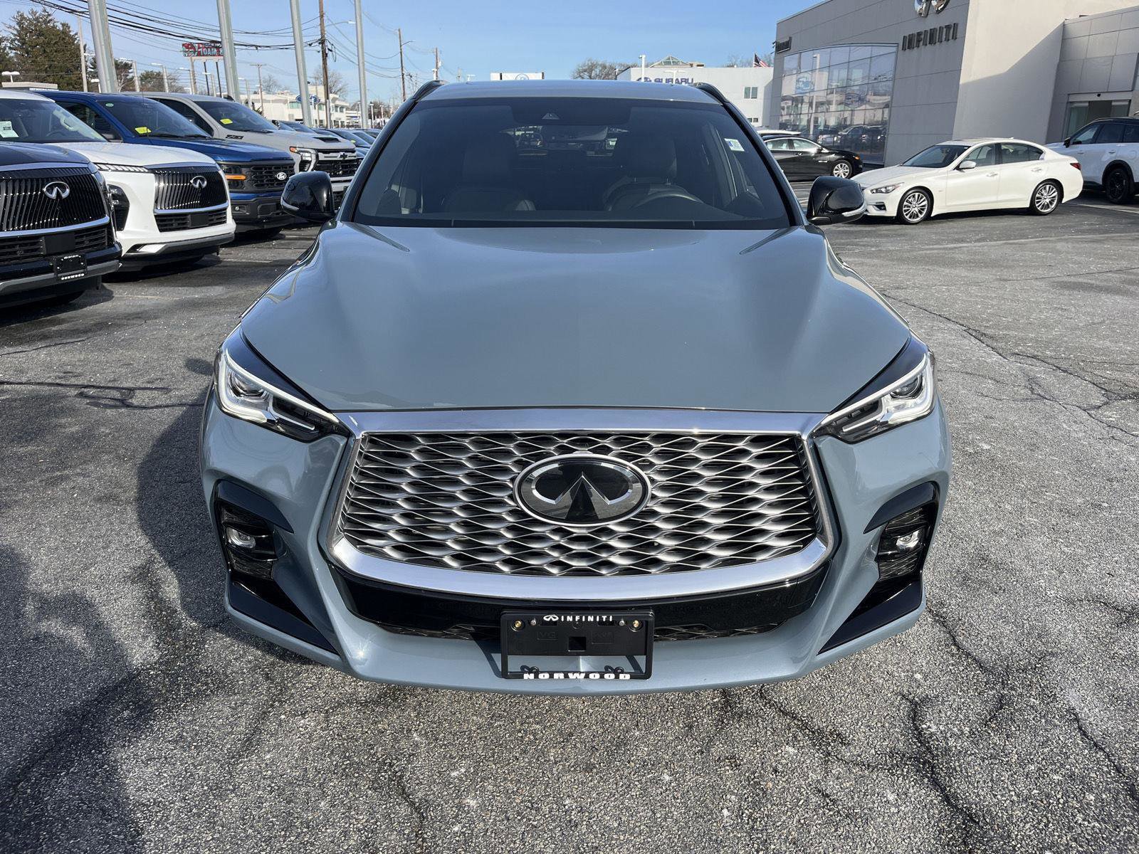 Certified 2025 INFINITI QX55 Luxe image 8