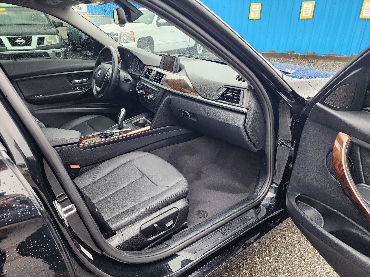 Used 2015 BMW 328i Sedan image 24