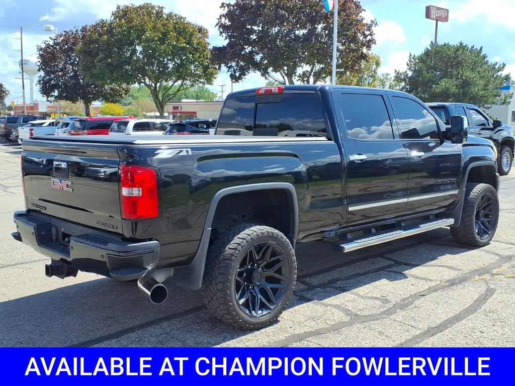 Used 2016 GMC Sierra 2500 Denali w/ Duramax Plus Package AWD/4WD image 6