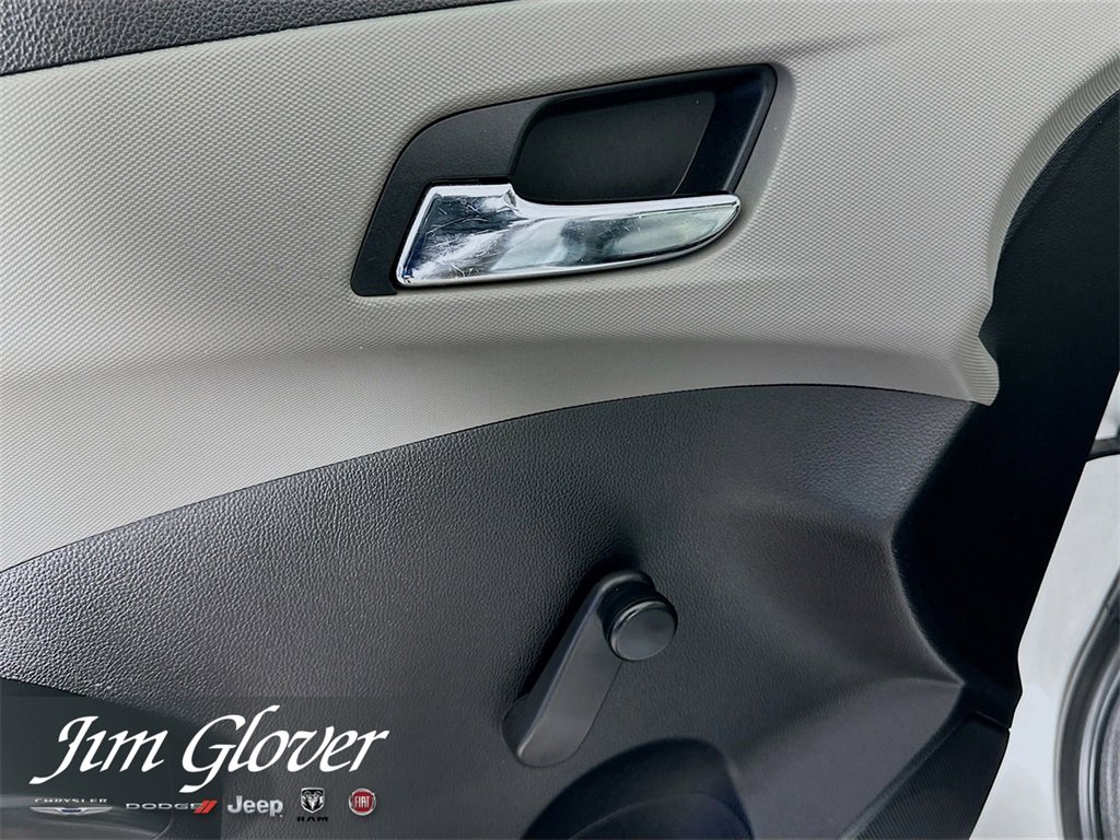 Used 2013 Chevrolet Sonic LS image 21