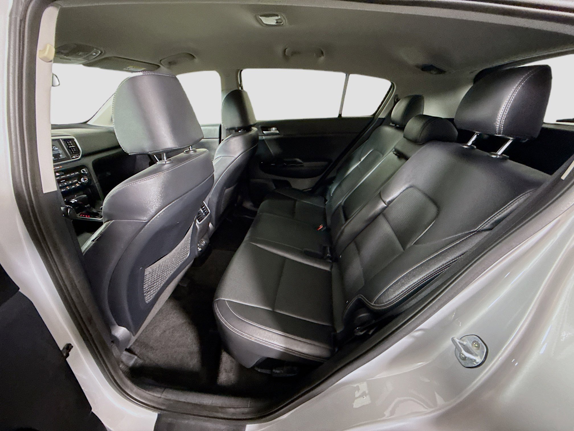 Used 2020 Kia Sportage EX image 25