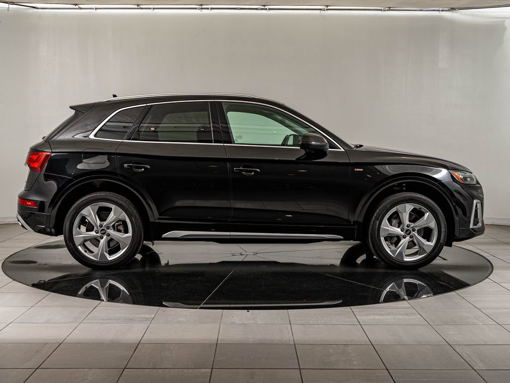 Used 2023 Audi Q5 2.0T Premium Plus w/ Premium Plus Package AWD/4WD image 4
