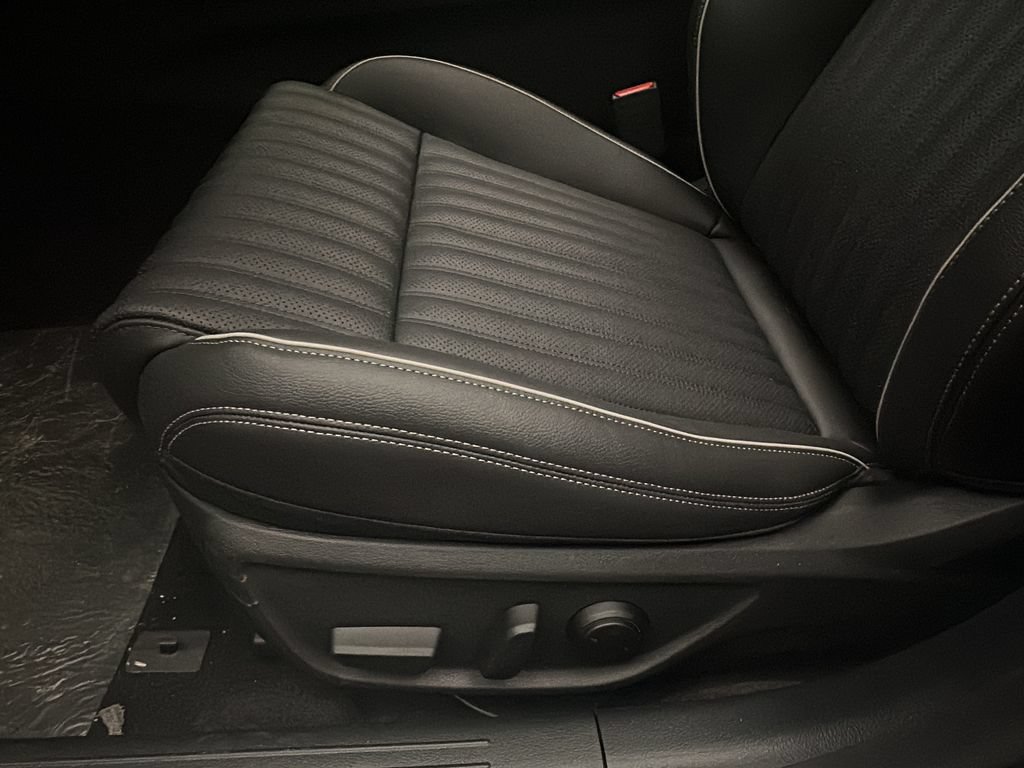 New 2026 Genesis G70 2.5T Prestige AWD/4WD image 8