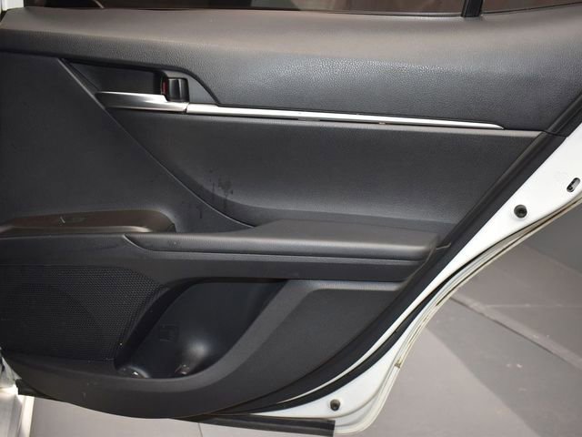 Used 2021 Toyota Camry SE image 15