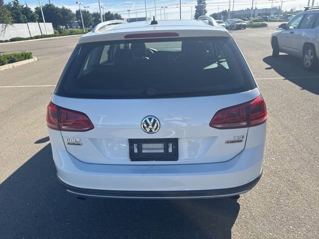 Used 2017 Volkswagen Golf Alltrack SEL image 9