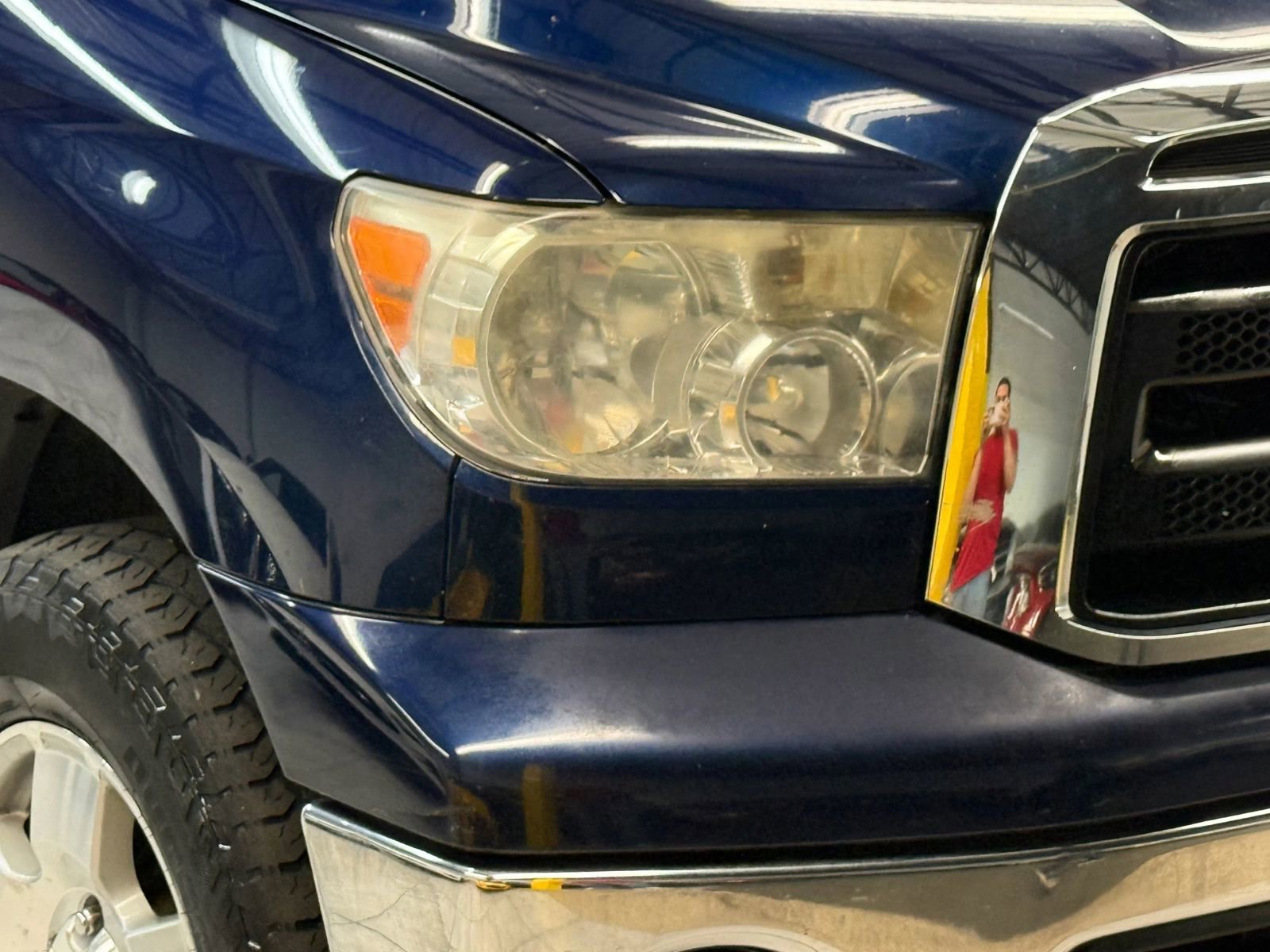 Used 2012 Toyota Tundra 4x4 Double Cab w/ TRD Off-Road Pkg image 4