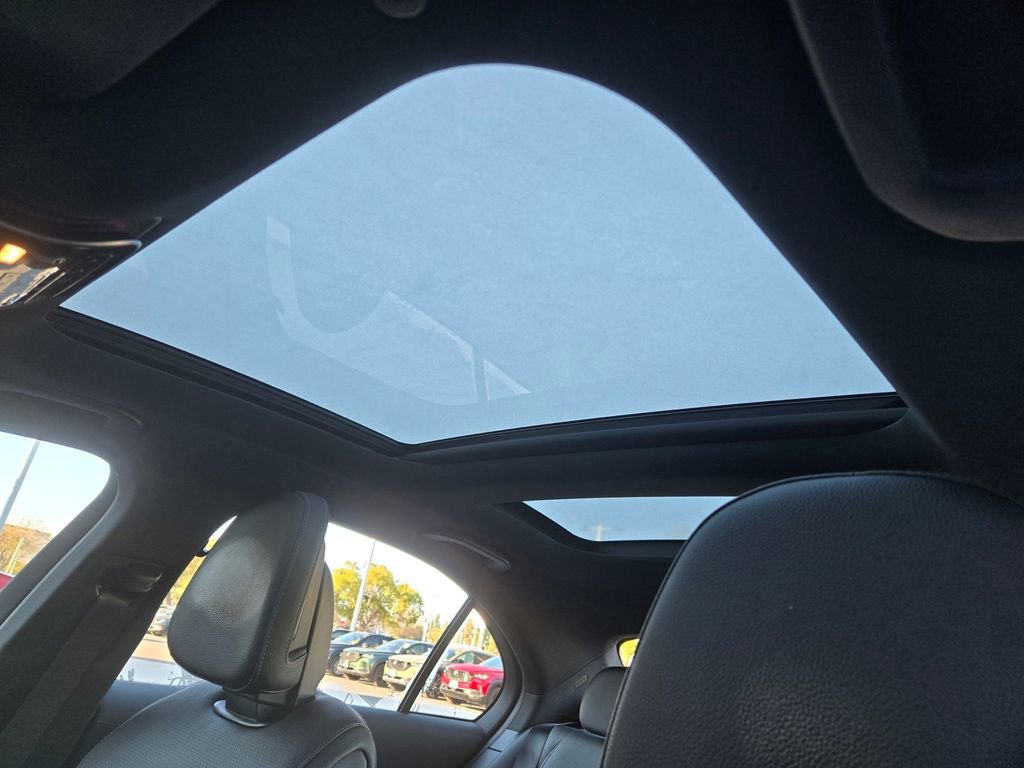 Used 2023 Mercedes-Benz C 300 4MATIC Sedan image 21