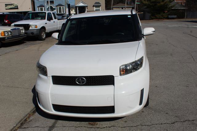 Used 2009 Scion xB Wagon image 2