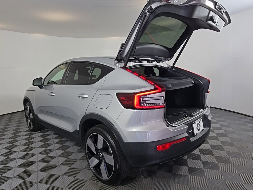 Certified 2023 Volvo C40 P8 Recharge Ultimate image 12