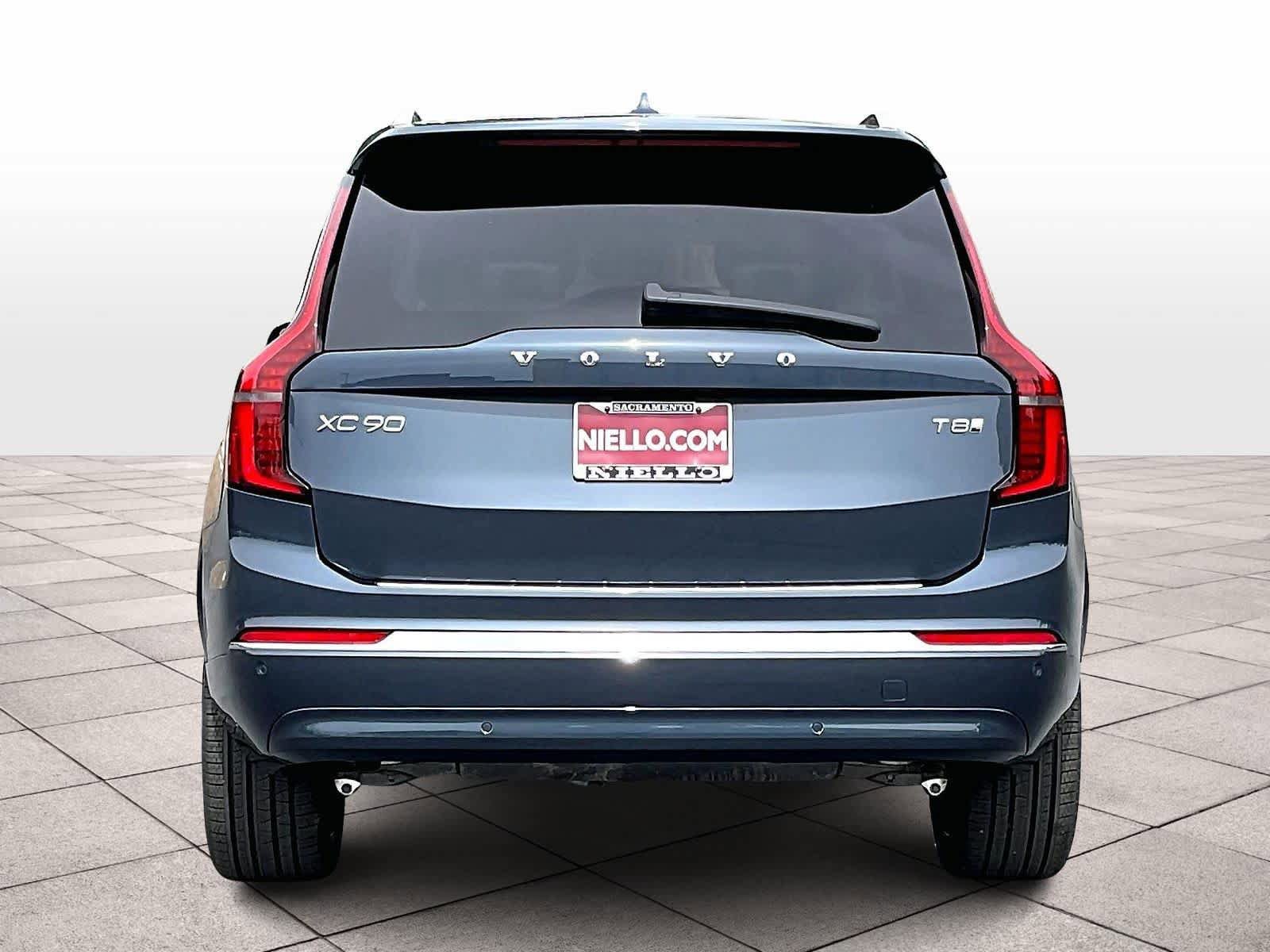 New 2026 Volvo XC90 T8 Plus w/ Protection Package Premier image 6