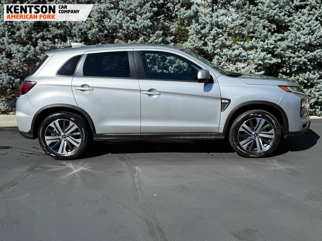 Used 2025 Mitsubishi Outlander Sport ES image 8