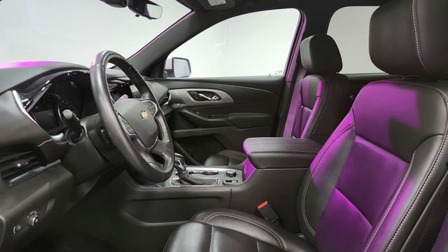 Used 2022 Chevrolet Traverse LT w/ LT Premium Package image 10