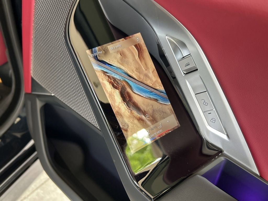 Used 2025 BMW 740i xDrive image 30