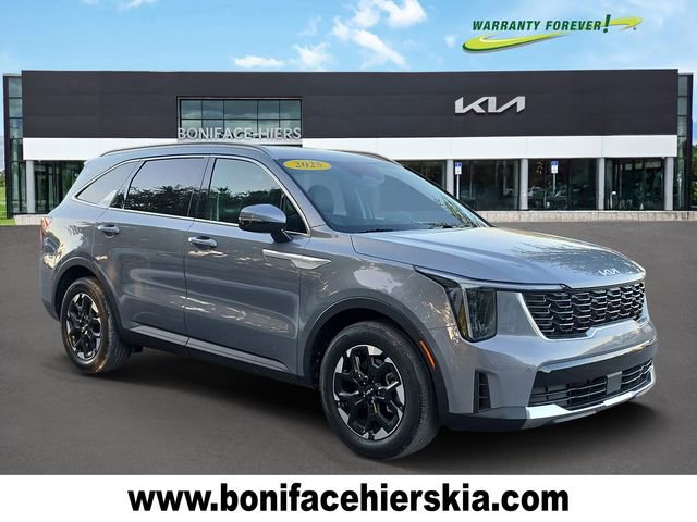 Certified 2025 Kia Sorento S FWD image 1