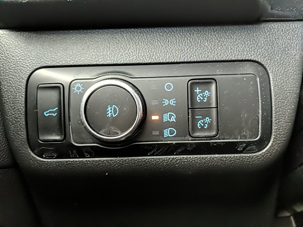 Used 2022 Ford Escape SEL image 24