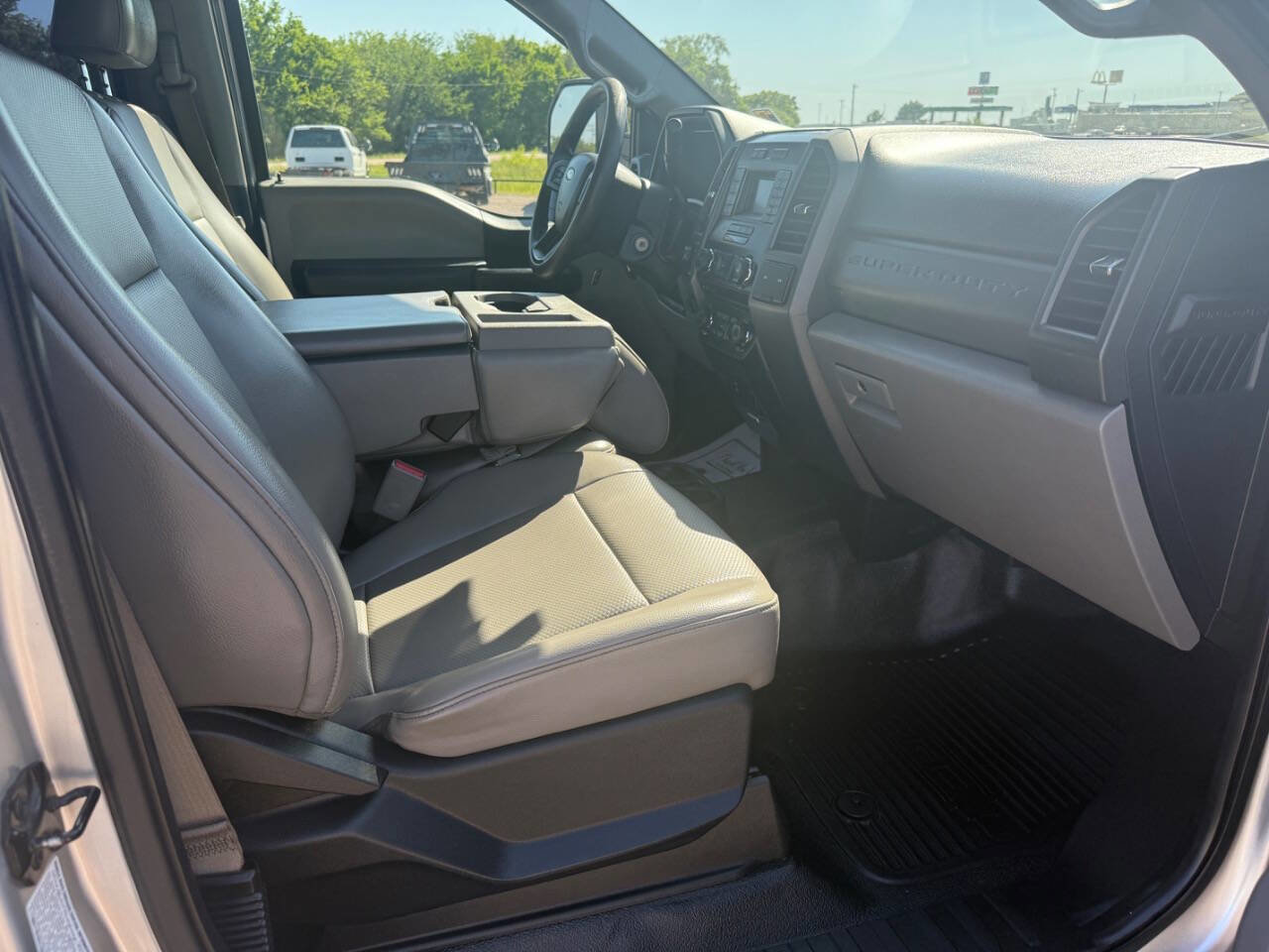 Used 2017 Ford F450 XL w/ Power Equipment Group AWD/4WD image 30