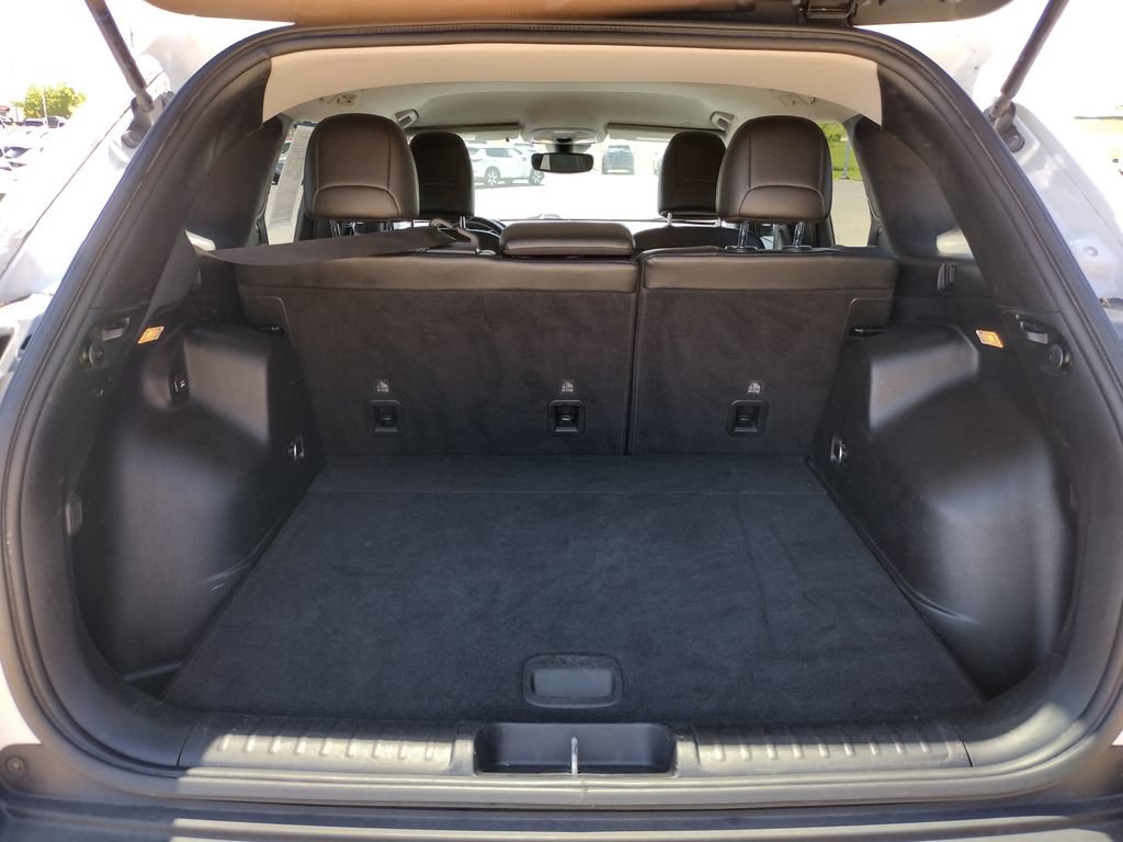Used 2021 Jeep Cherokee Trailhawk AWD/4WD image 9