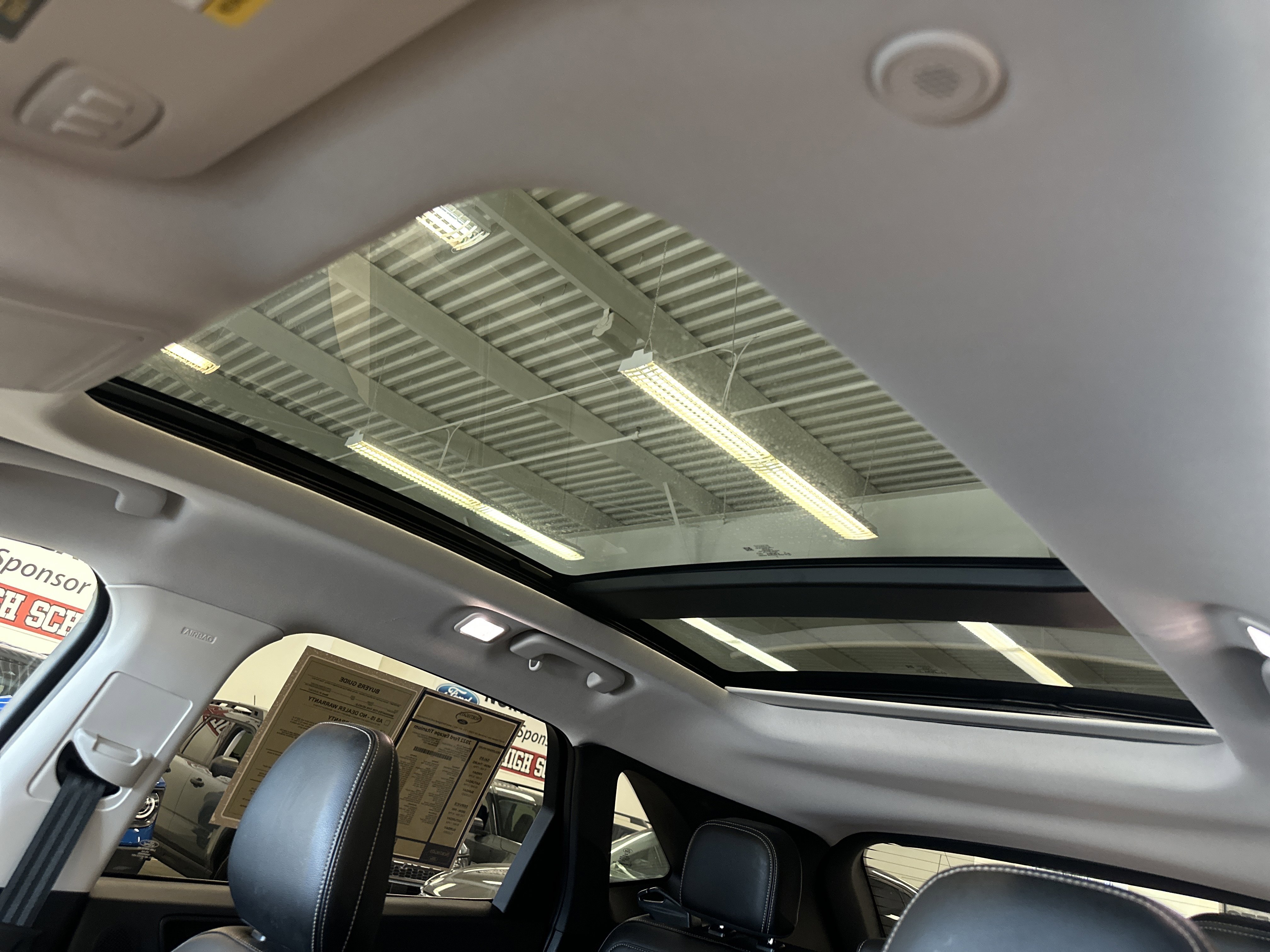 Used 2022 Ford Escape Titanium w/ Titanium Elite Package image 4