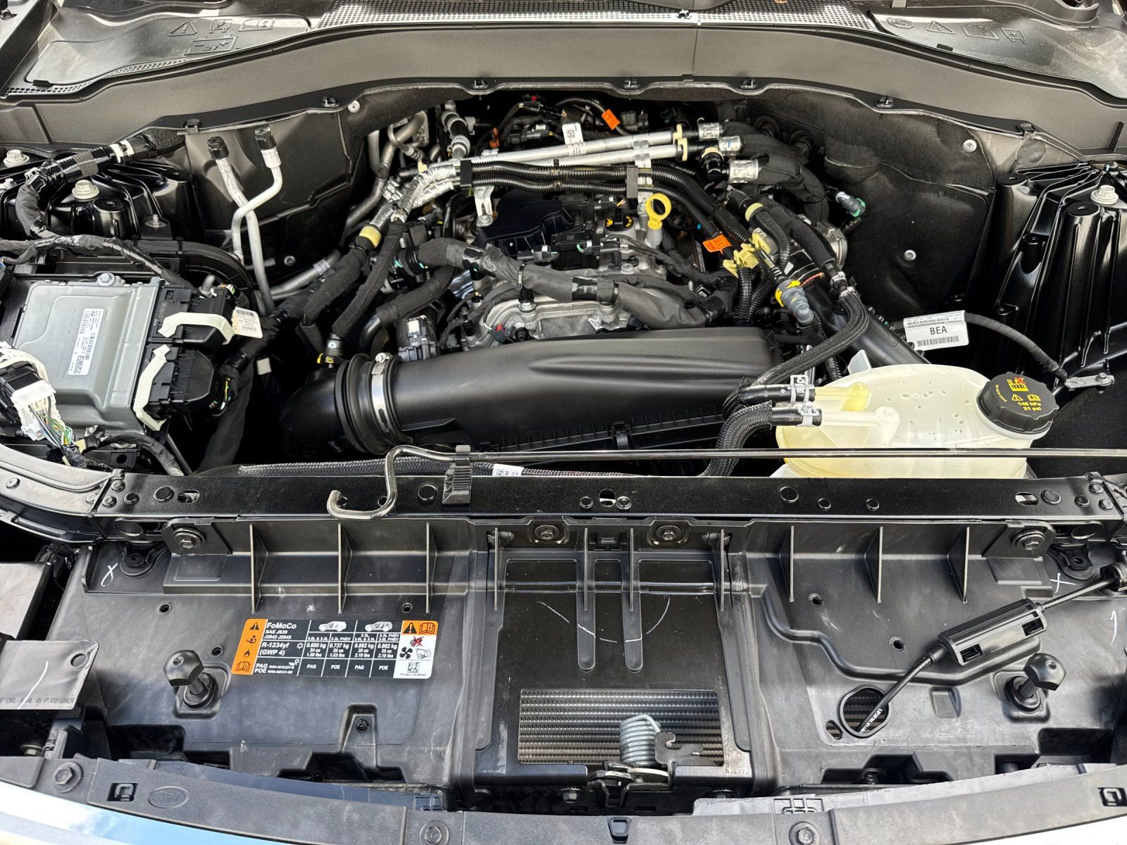 Used 2025 Ford Explorer Active w/ Active Comfort Package image 36