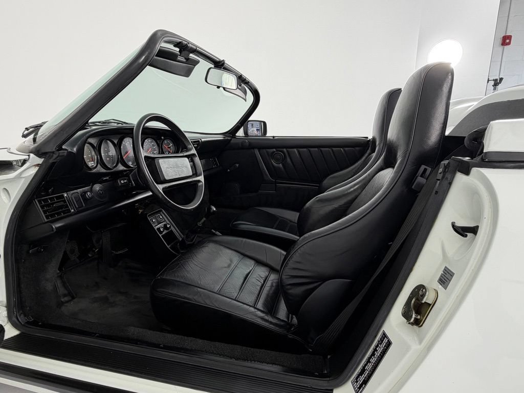Used 1989 Porsche 911 Speedster RWD image 36