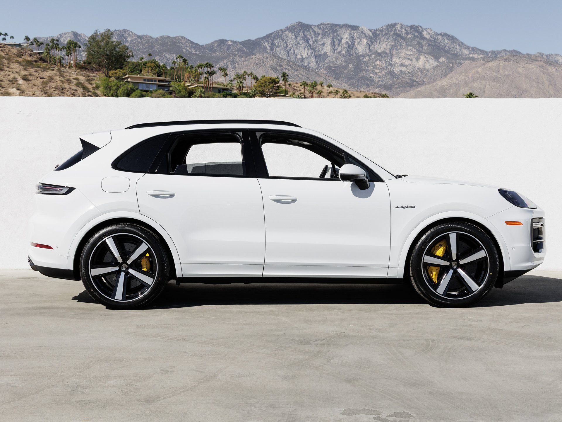 New 2026 Porsche Cayenne Turbo AWD/4WD image 8